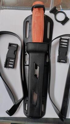 Cuchillo Pesca Sub Flotante 14cm