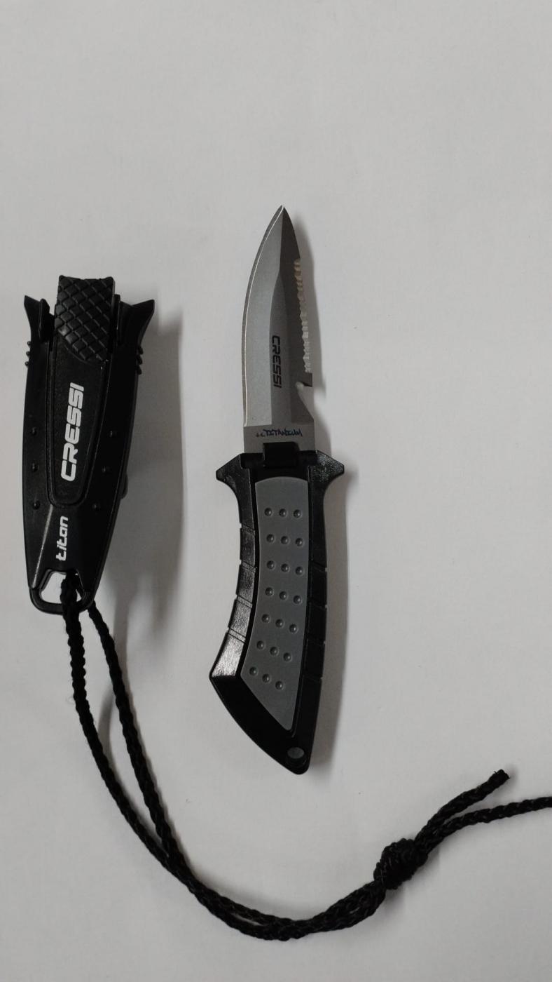 Cuchillo CRESSI TITANIO LIMA