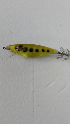 Señuelo Calamar BEGIX SS-YELLOW DOTS NAT...